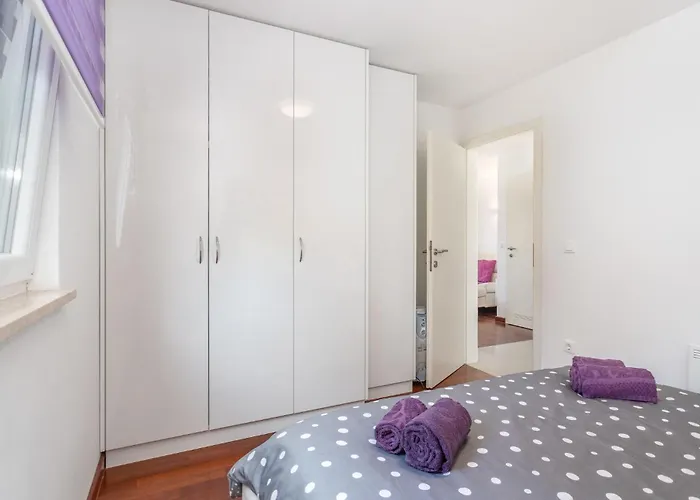 Apartment Lovely In With Wifi